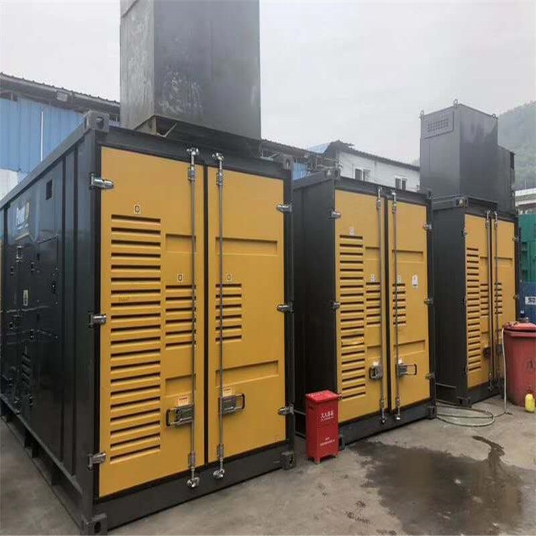 金塔温度变化对不同类型欠压保护装置的可靠性影响有何差异？