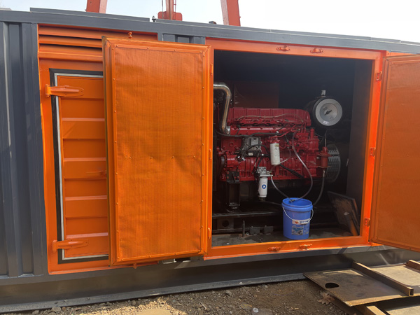 金塔柴油发电机组在高温环境下运行时需要注意哪些问题？