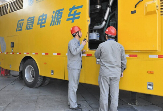 金塔如何清理被灰尘覆盖的机油散热器？